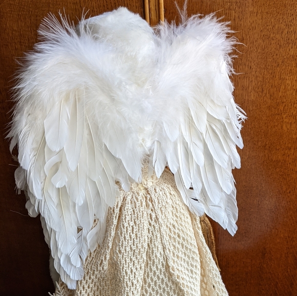 Angel Home Decor & Tree Topper - Picture 5 of 10